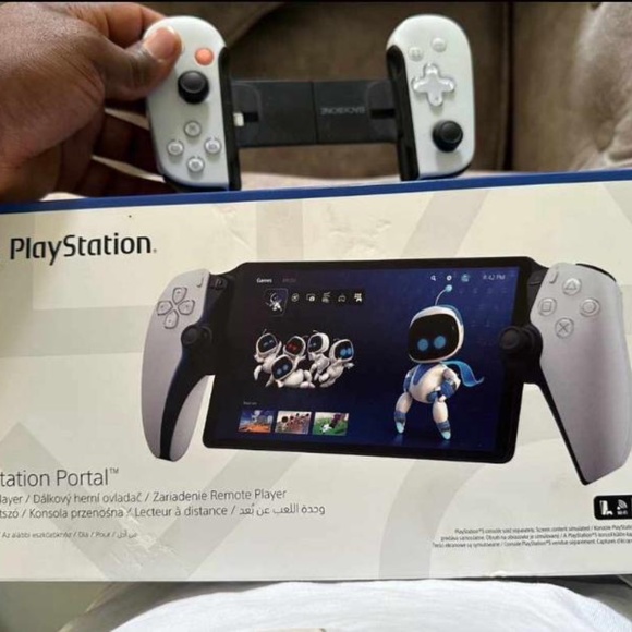 Xbox - Picture 2 of 2